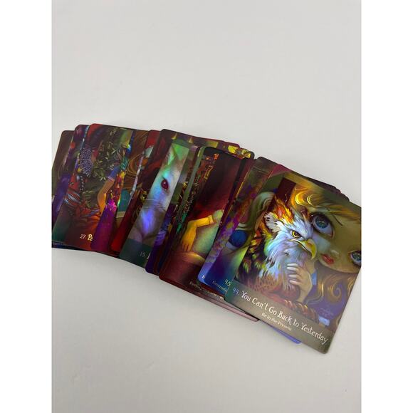 Alice the Wonderland Oracle Deck - Picture 4 of 6